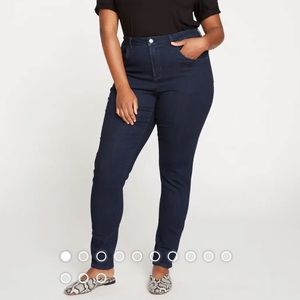 Universal Standard Siene High Rise Skinny Jeans 32 inch inseam | size 18